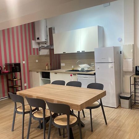 Le Grand Castel Apartment กัสเตลโนดารี ภายนอก รูปภาพ